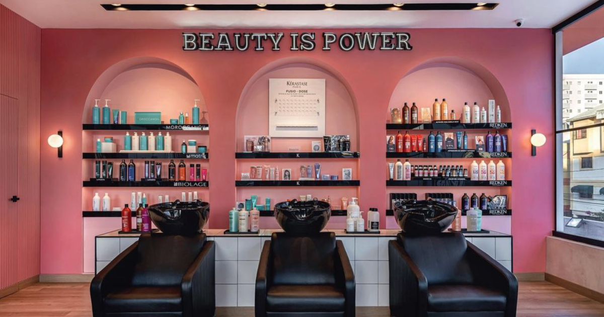 THE BEAUTY LAB