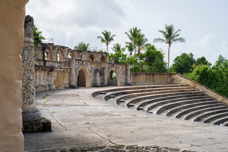 Visita Altos de Chavón Arte y cultura en La Romana