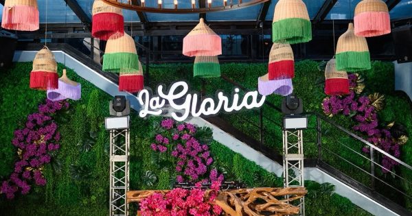 LA GLORIA