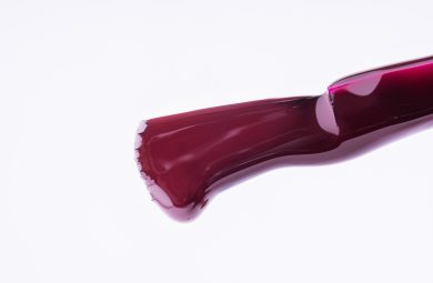 Manicure trends: Los colores de uñas que dominan el invierno 2025