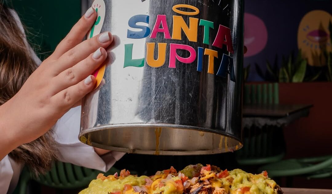SANTA LUPITA