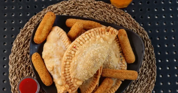 DE NOSOTROS EMPANADAS
